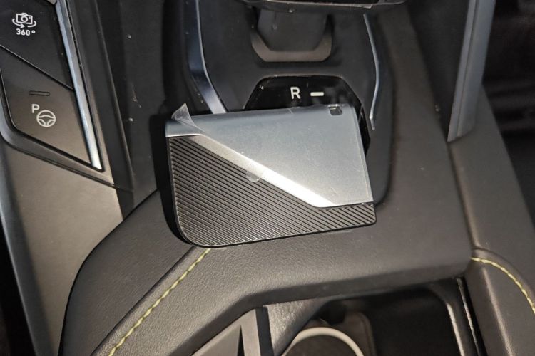 领克06 2023款 Remix 1.5T 劲Halo中控内饰11