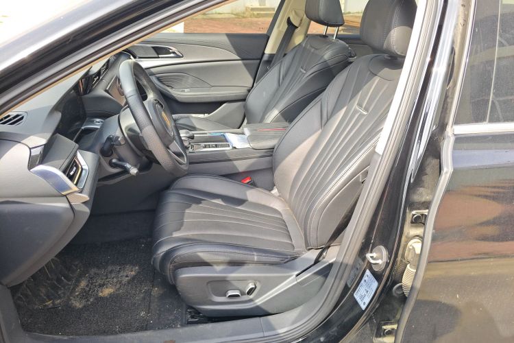 红旗H5 2023款 1.5T DCT智联旗韵版中控内饰19