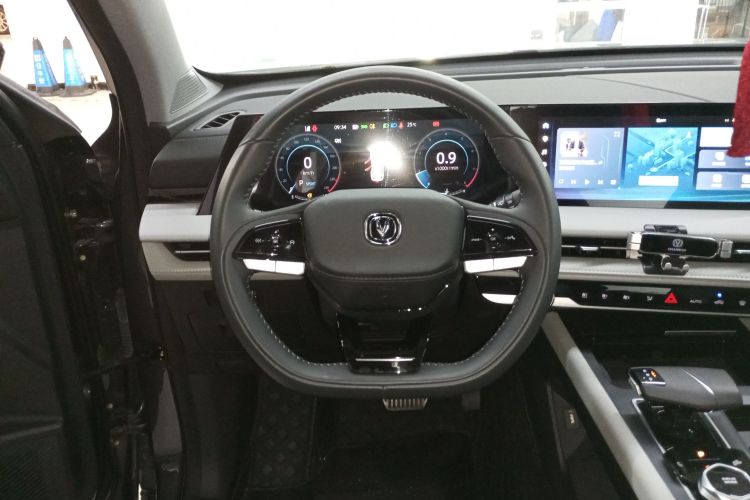 长安CS75 PLUS 2024款 第三代 冠军版 1.5T 智驾劲航型局部细节13