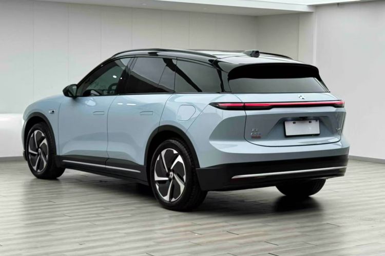 蔚来ES6 2023款 75kWh车身外观4