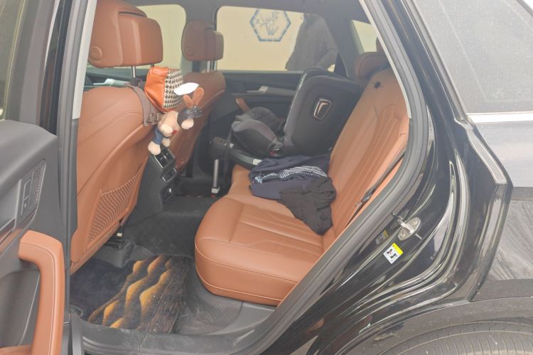 奥迪Q5L 2022款 改款 45T 豪华动感型中控内饰21