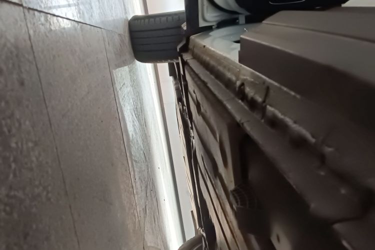 领克01 2019款 2.0T 两驱纯版 国VI局部细节9002