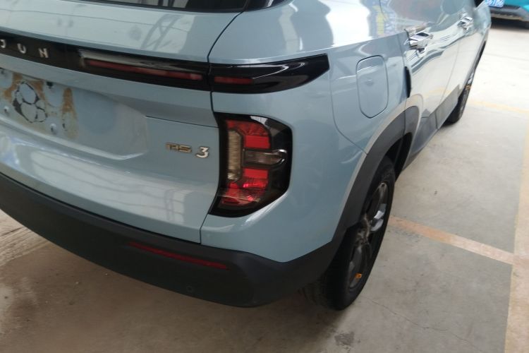 宝骏RS-3 2020款 1.5L 手动智能豪华型车身外观9