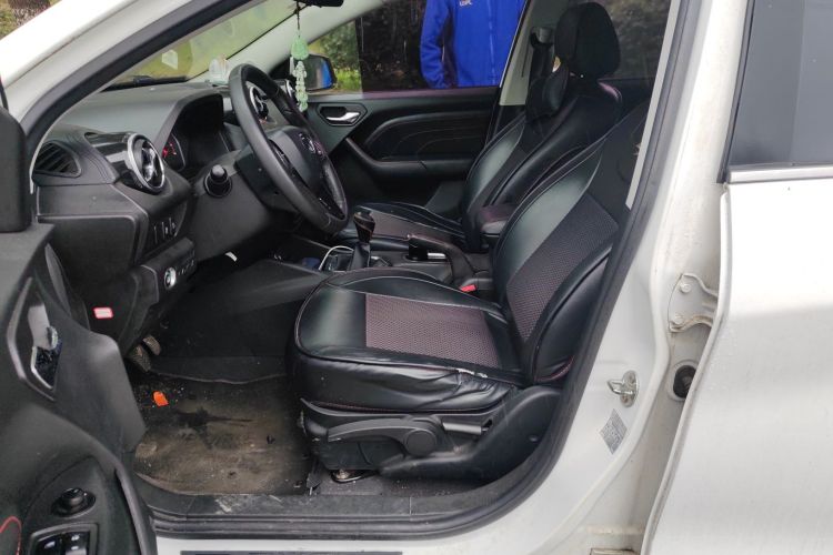 东南DX3 2016款 1.5L 手动尊贵型局部细节19