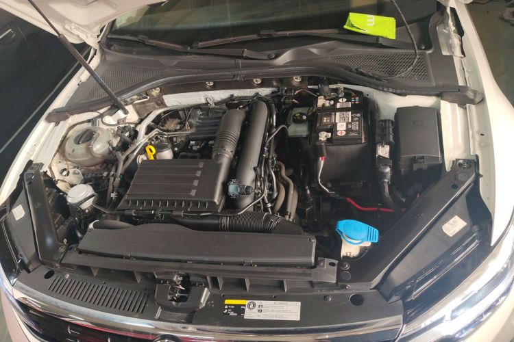 大众 凌渡 2019款 230TSI DSG风尚版 国VI机舱底盘24