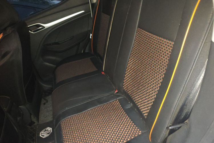 名爵ZS 2018款 1.5L 手动舒适版 国V中控内饰7004