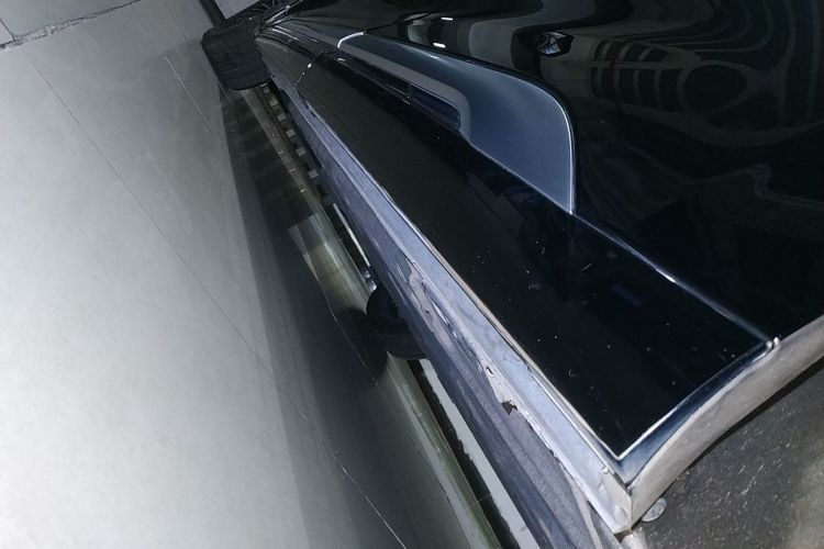 腾势D9 2022款 DM-i 970 四驱尊荣型局部细节9002