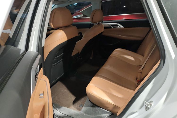 小鹏P5 2021款 460E中控内饰21