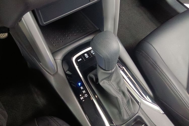 丰田 锋兰达 2024款 2.0L CVT领先版局部细节18