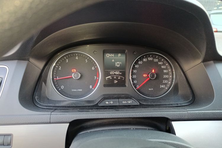 大众 朗逸 2013款 改款经典 1.6L 自动舒适版中控内饰14