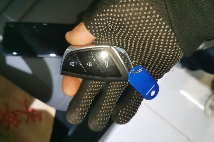 上汽大通MAXUS 大家7 2024款 改款 超混 长续航版 悦享版中控内饰7001