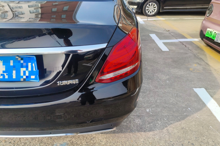 奔驰C级 2017款 C 180 L车身外观9