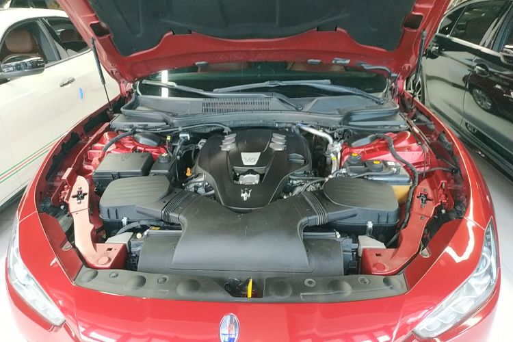玛莎拉蒂 Ghibli 2014款 3.0T 标准版机舱底盘24