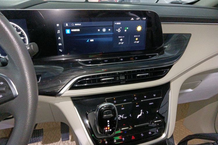 别克GL8 2022款 ES陆尊 653T 舒适型中控内饰16