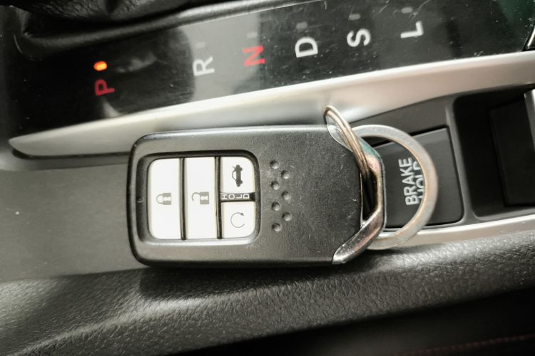 本田 思域 2016款 220TURBO CVT豪华版中控内饰7001