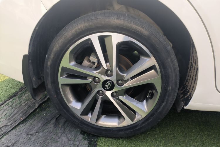 现代 领动 2016款 1.6L 自动智炫·精英型车身外观6008