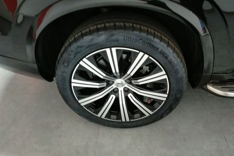 沃尔沃XC90 2021款 B5 智行豪华版 7座车身外观6008