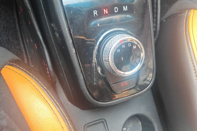 宝骏310 2017款 1.5L 自动时尚型局部细节18