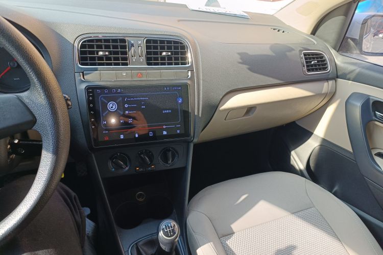 大众 Polo 2013款 1.6L 手动舒适版中控内饰16