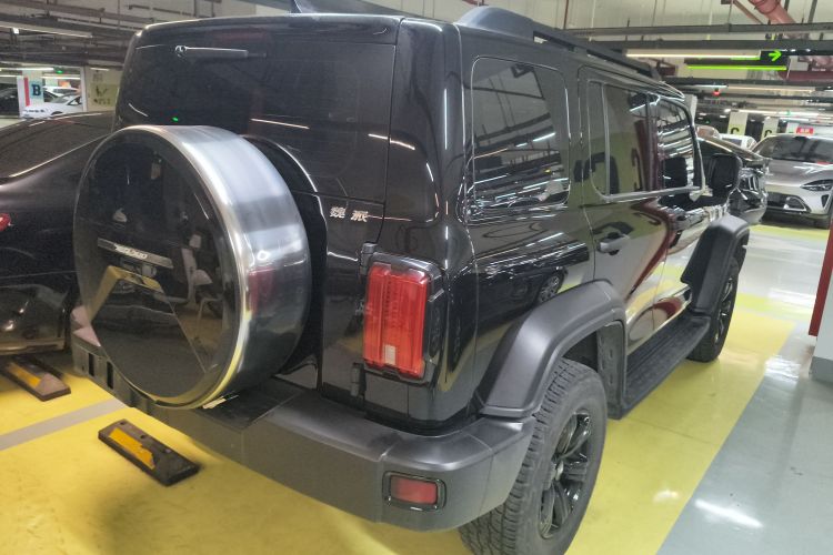 坦克300 2023款 越野版 2.0T 征服者车身外观7