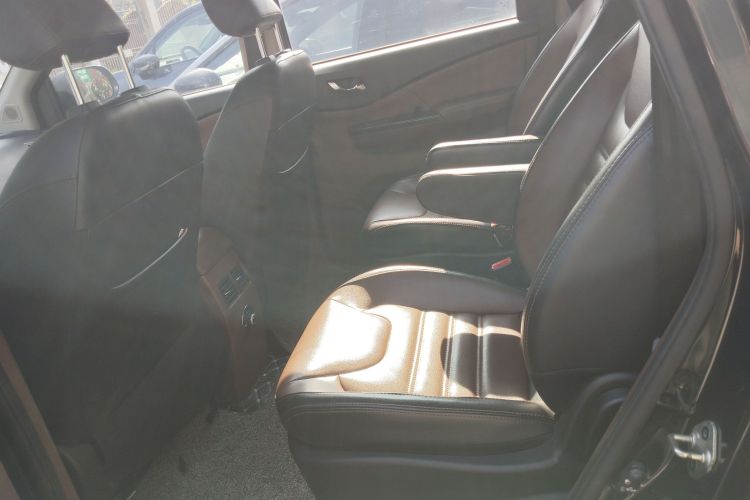 东风风行 风行SX6 2016款 1.6L 手动尊享型中控内饰21