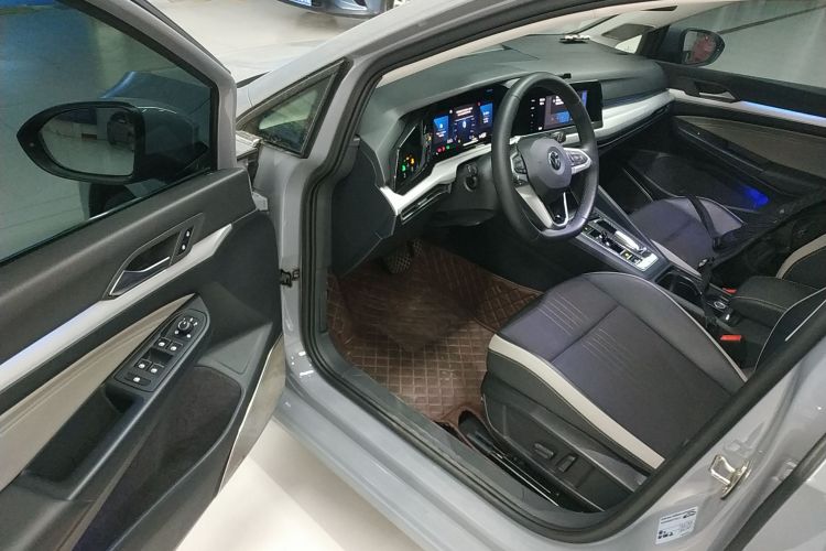 大众 高尔夫 2023款 200TSI DSG Pro中控内饰20