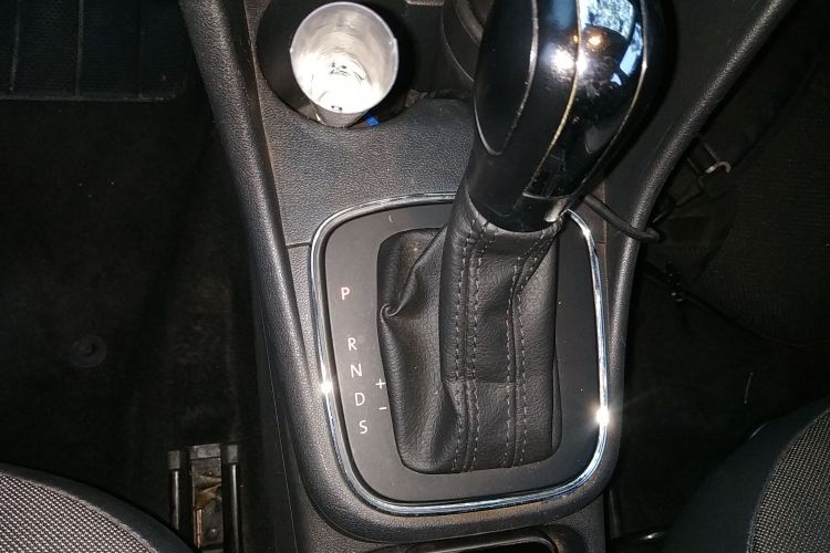 大众 Polo 2014款 1.6L 自动舒适版中控内饰18