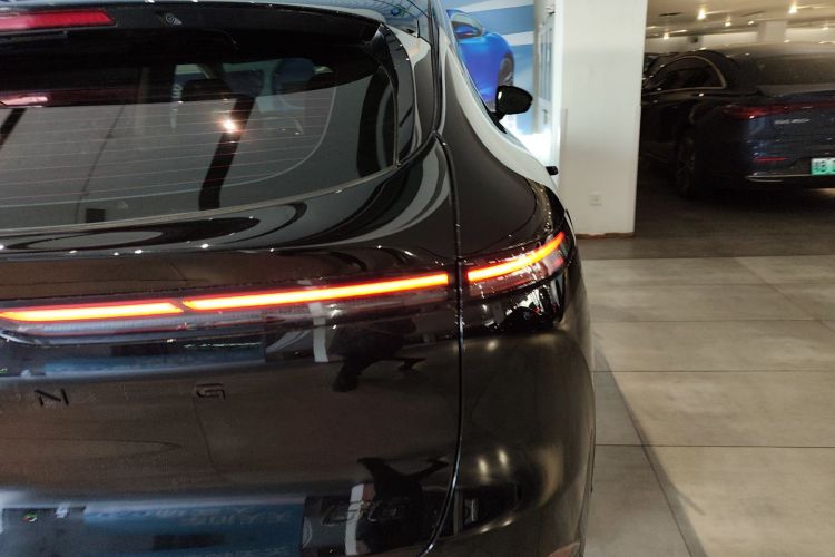 小鹏G6 2025款 625 长续航 Max 旗舰版车身外观9