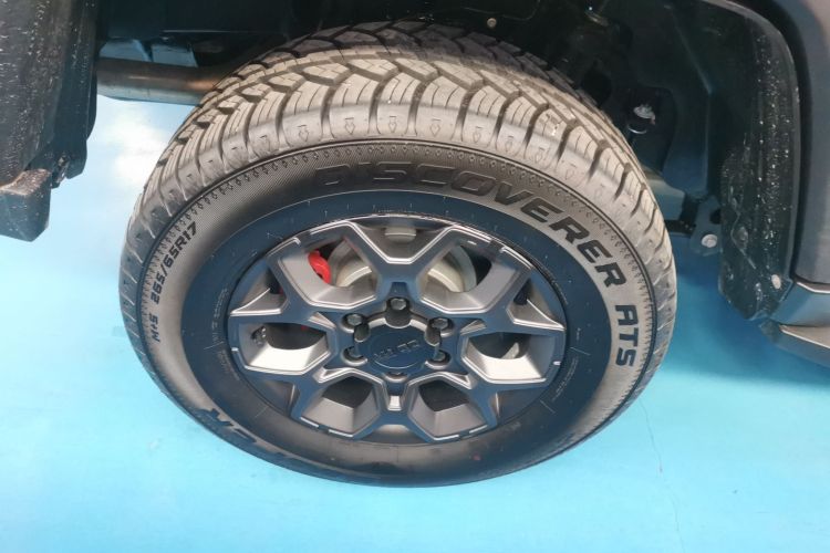 北京BJ40 2024款 2.0D 刀锋英雄荣耀版车身外观6008