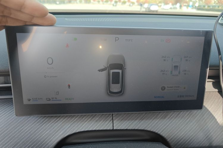 奇瑞 风云T9 2025款 120 长续航版尊荣型 7座 磷酸铁锂中控内饰14