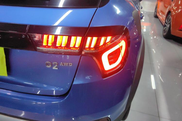 领克02 2018款 2.0T DCT四驱劲Pro版 国V车身外观9