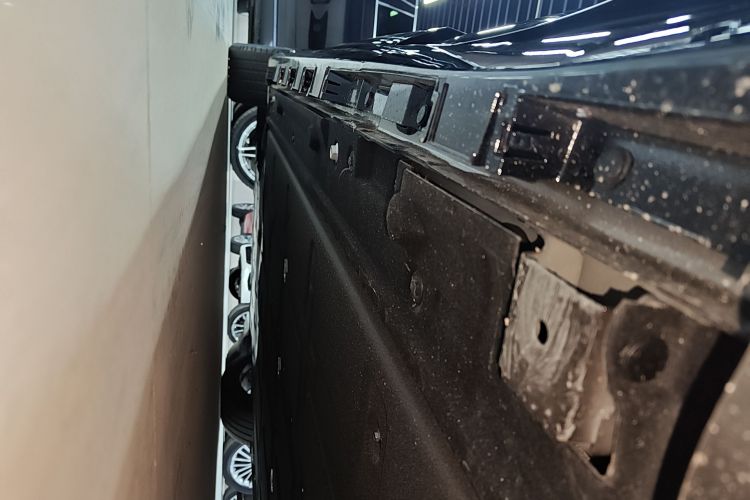 鸿蒙智行 智界S7 2024款 Pro局部细节9002