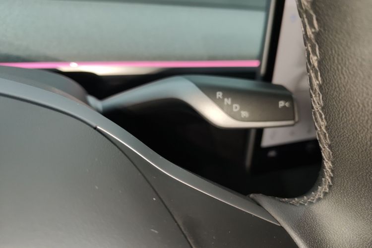 特斯拉 Model Y 2024款 后轮驱动版中控内饰18