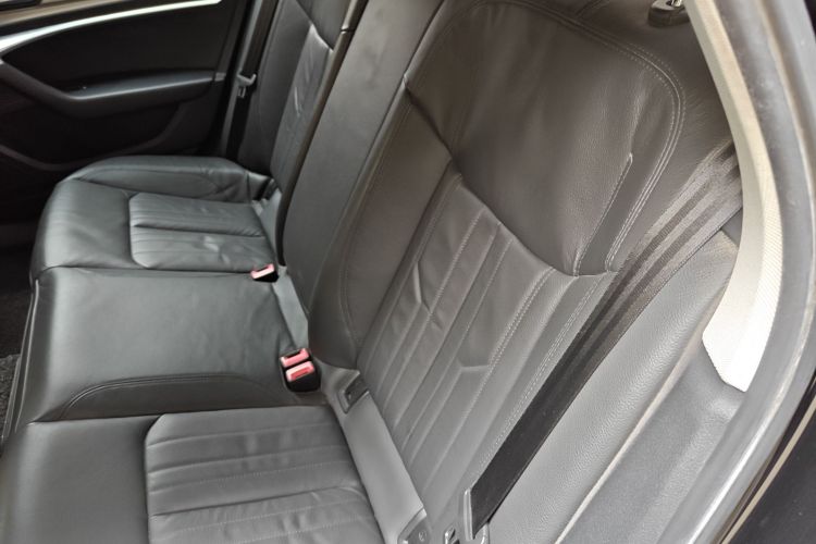 奥迪A6L 2019款 40 TFSI 豪华致雅型中控内饰21