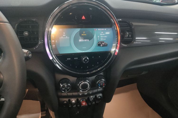 MINI 2023款 1.5T ONE 五门版局部细节16