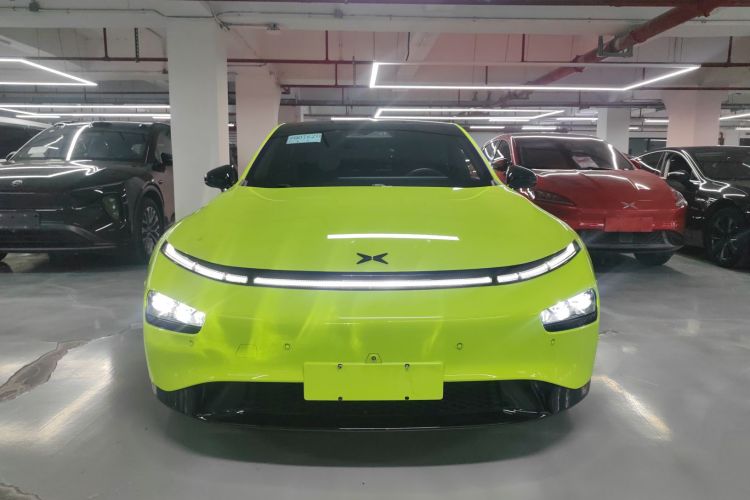 小鹏P7 2021款 670E鹏翼版车身外观6001