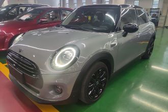 MINI 2021款 1.5T COOPER 艺术家 五门版