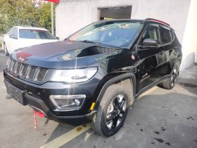 Jeep 指南者 2017款 200TS 自动高性能四驱版