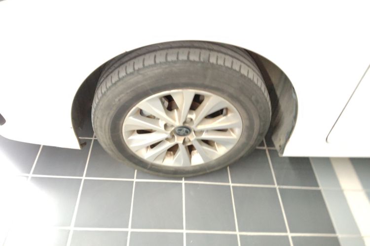 丰田 卡罗拉 2023款 1.2T 先锋版车身外观6007