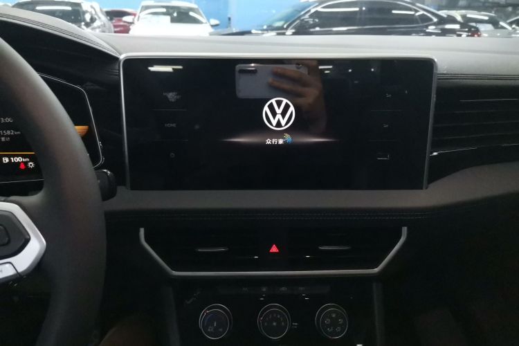 大众 速腾 2025款 200TSI DSG飞越版中控内饰16