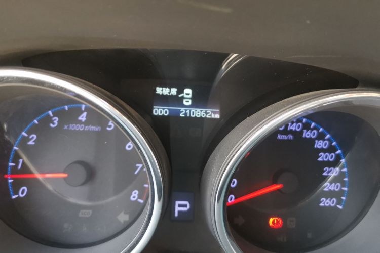 丰田 锐志 2010款 2.5S 风度菁华版中控内饰15