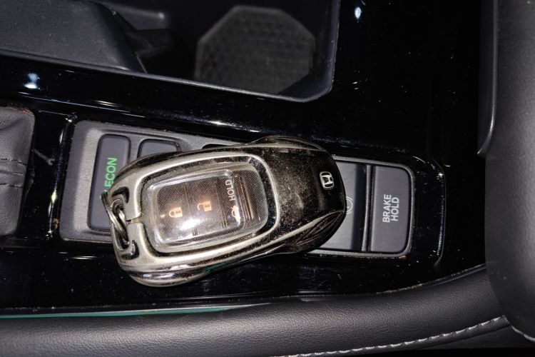 本田 雅阁 2024款 260TURBO 豪华版中控内饰7001