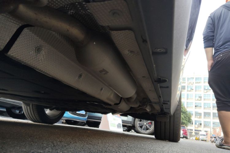 零跑汽车 零跑C16 2024款 增程 200激光雷达版局部细节9002