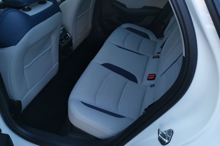 吉利汽车 星瑞 2021款 改款 2.0TD 尊贵型中控内饰21