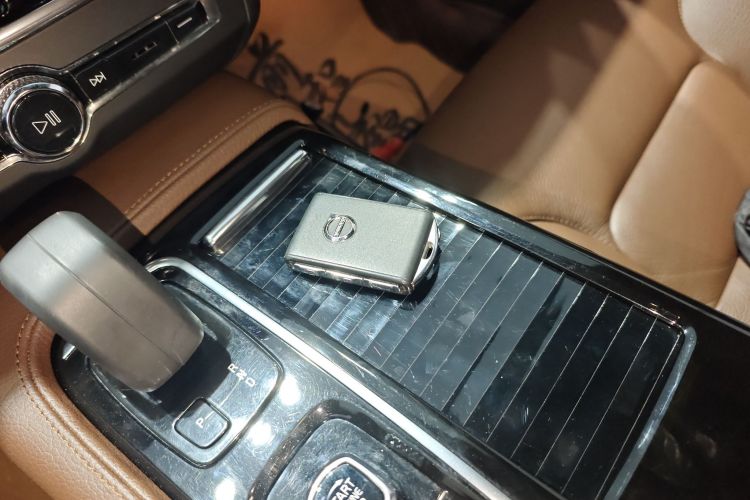 沃尔沃S90新能源 2021款 T8 E驱混动 智雅豪华版中控内饰11