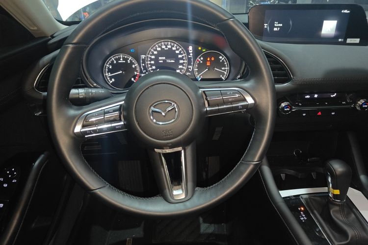 马自达3 昂克赛拉 2023款 2.0L 自动质炫版中控内饰13