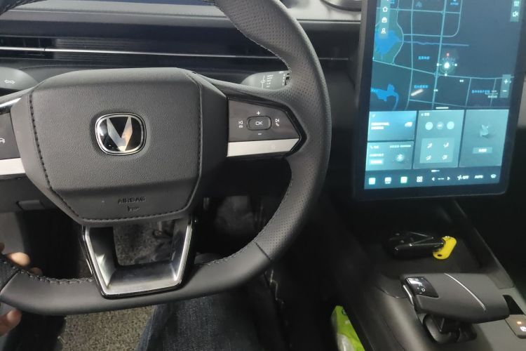 长安 逸动 2025款 蓝鲸 1.5T 500Bar尊贵型中控内饰7002