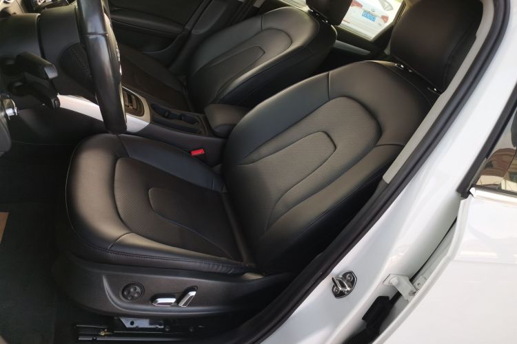 奥迪A4L 2015款 45 TFSI quattro个性运动型局部细节19