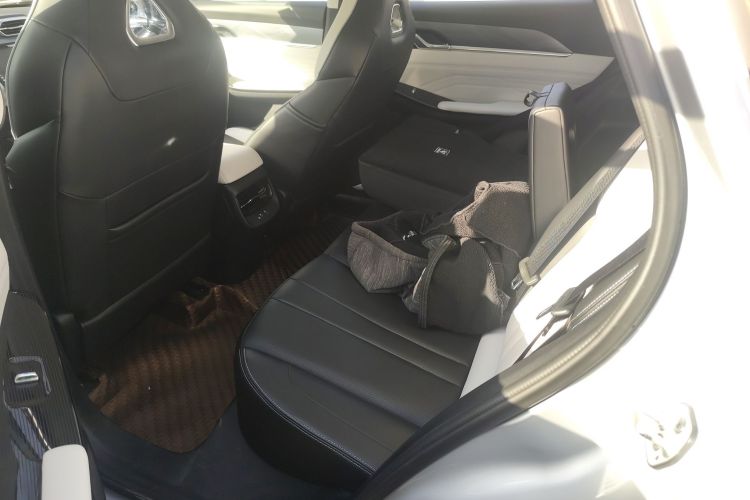 东风风神 皓瀚 2023款 DH-i 1.5T 尊贵版中控内饰7004