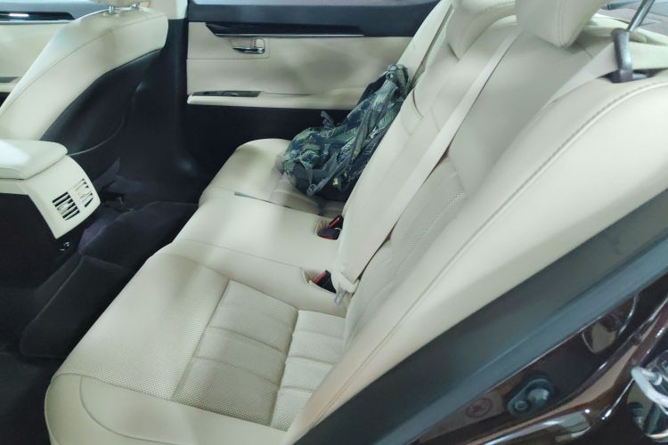 雷克萨斯ES 2015款 200 舒适版中控内饰7004